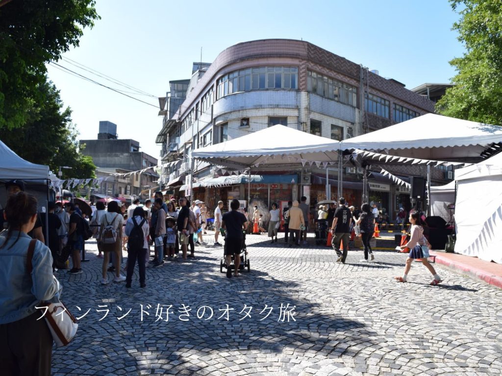 鶯歌の入り口付近のコーナー