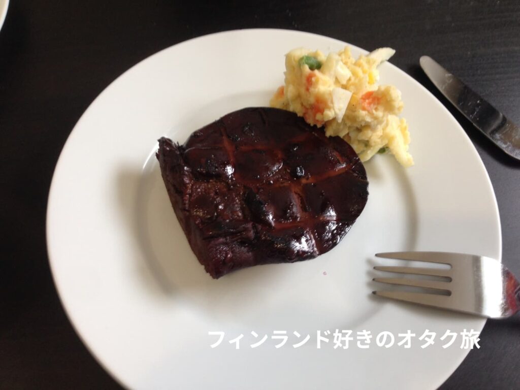 お土産に持って行って調理してもらったトナカイのレバー